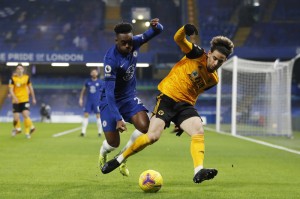  切尔西新帅首秀失利，布莱顿爆冷登顶积分榜  