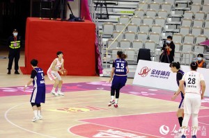  戈贝尔防守建功，森林狼客场力克掘金终结其连胜