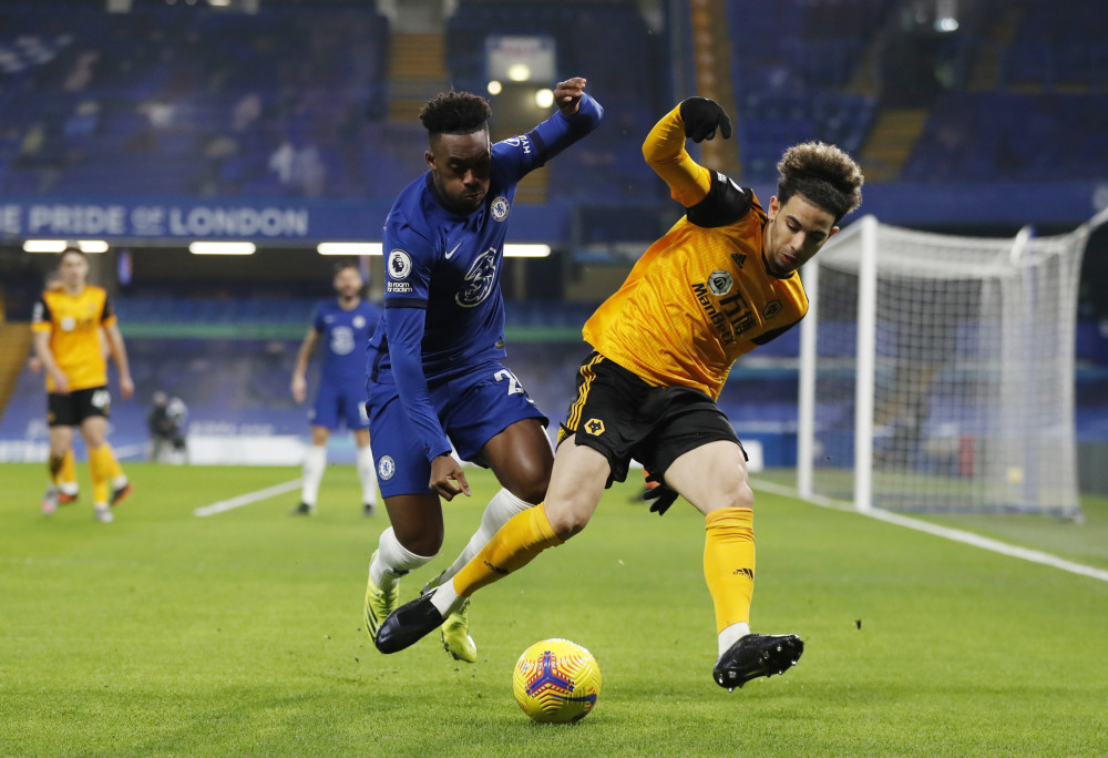  切尔西新帅首秀失利，布莱顿爆冷登顶积分榜  