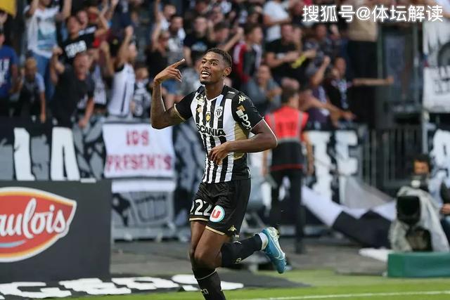  昂热前锋独中两元助球队客场战胜梅斯